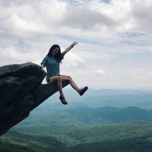 Meet your Posher, Laura